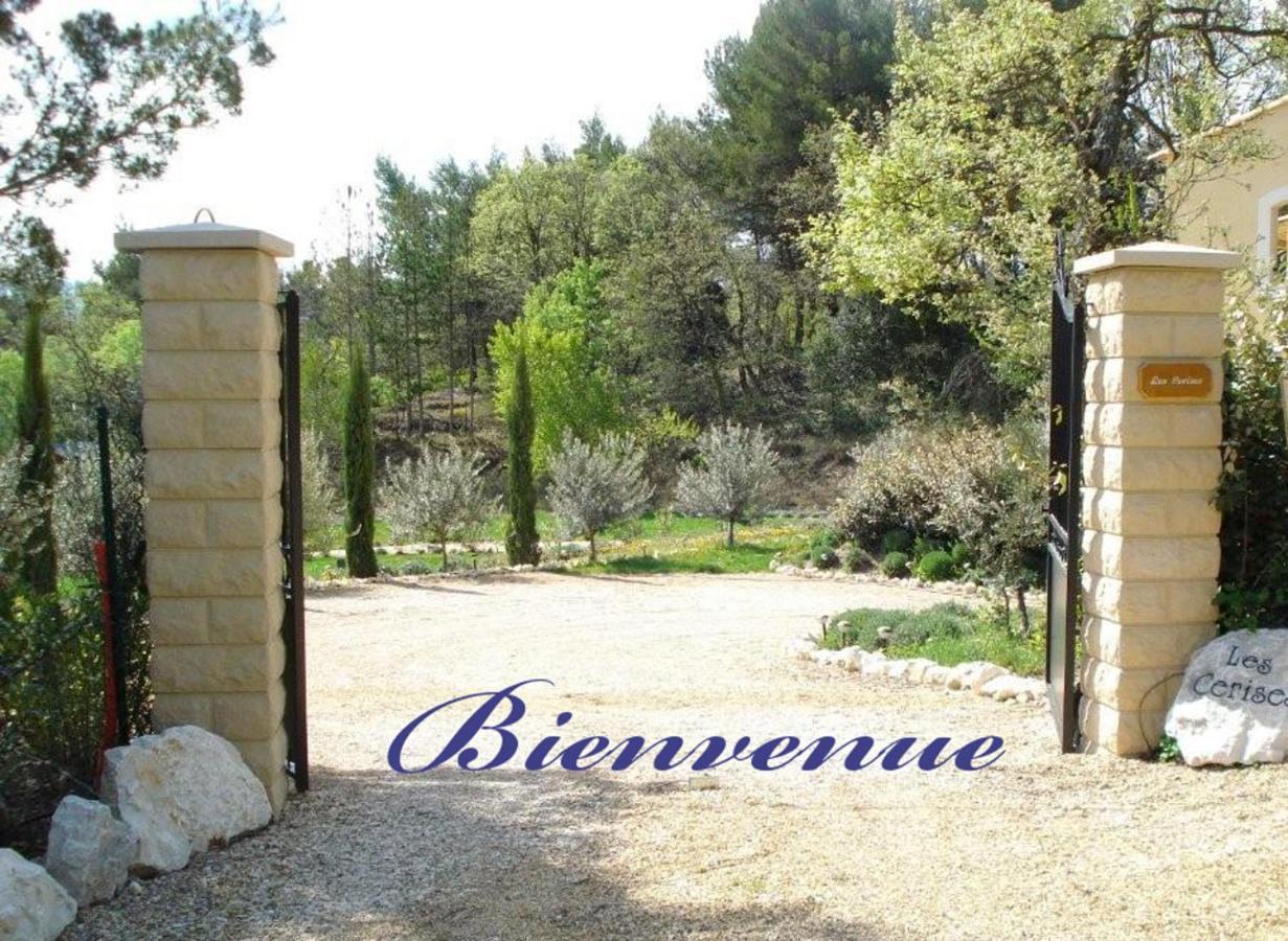 Bed and Breakfast Les Cerises Saint-Saturnin-lès-Apt Esterno foto