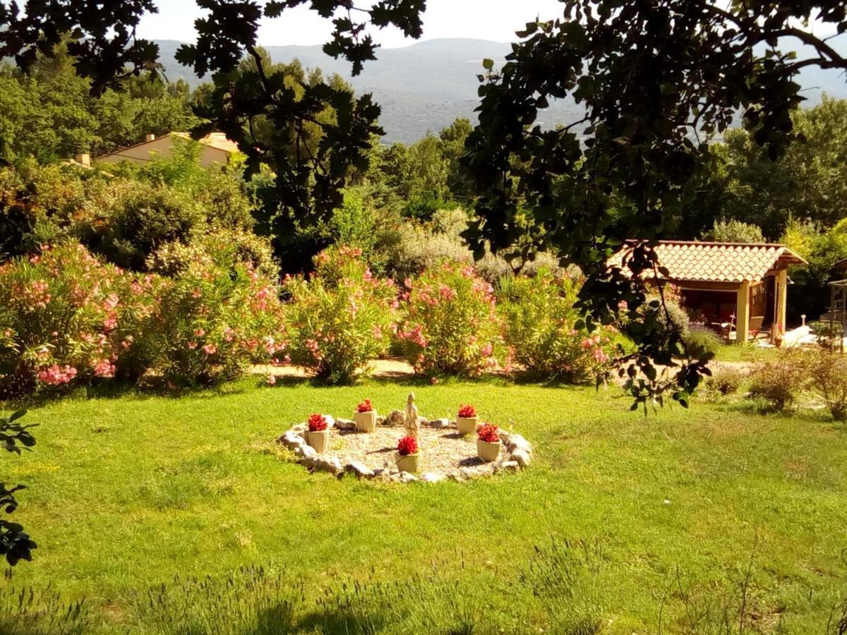 Bed and Breakfast Les Cerises Saint-Saturnin-lès-Apt Esterno foto