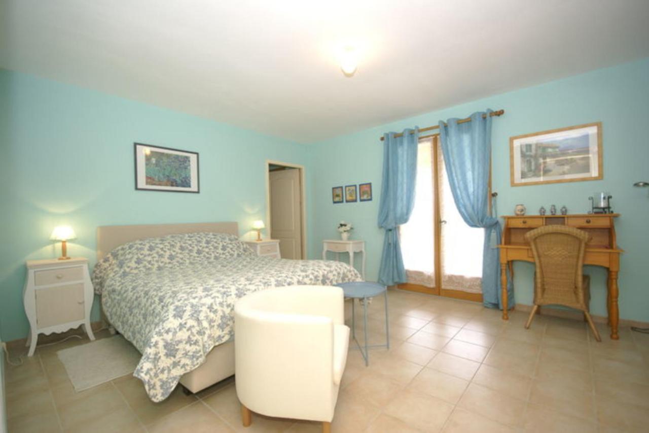 Bed and Breakfast Les Cerises Saint-Saturnin-lès-Apt Esterno foto