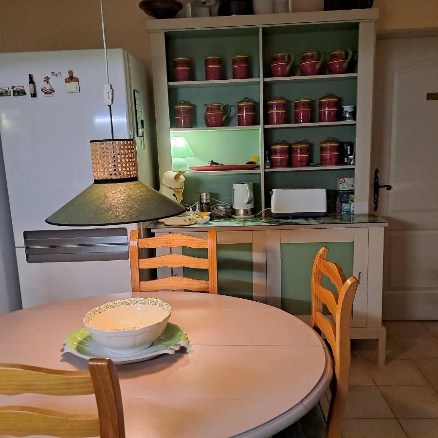Bed and Breakfast Les Cerises Saint-Saturnin-lès-Apt Esterno foto